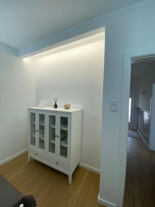 Junto A Apartment *